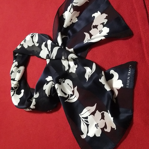 ALLEN TRACY 100% SILK SCARF - Picture 2 of 14